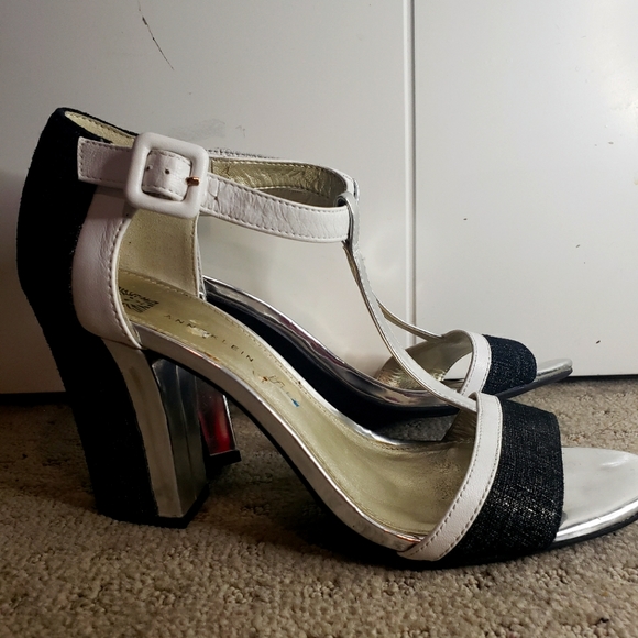Anne Klein Flex Heeled Sandals - Picture 1 of 9
